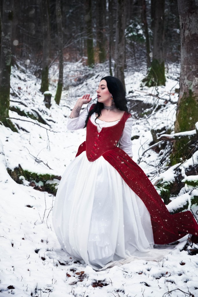 Robe corsetée et ses jupes Corps baleiné d'après une pièce originale de la fin du XVIIIe siècle. Par la Maison Charlie Grilhé