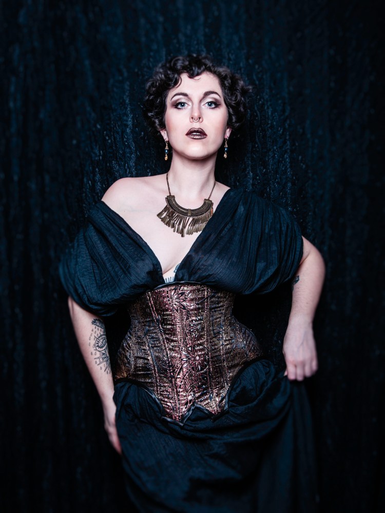 Corset underbust Nyx d'inspiration Edwardienne Par Maison Charlie Grilhé Autoportrait par Camera Historia